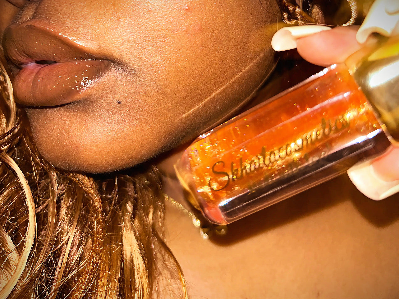 Honey Glow – Shimmer Lip Gloss